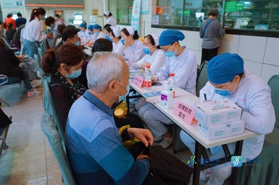 守衛健康，未病先防 南京腦科醫院護理部舉辦大型義診，共筑健康防線